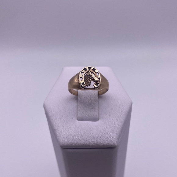 10k yellow gold Horseshoe ring - Picture 2 of 11